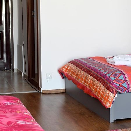 Lovely 1 Bedroom Apartment With Free Street Parking Bucureşti Exterior foto